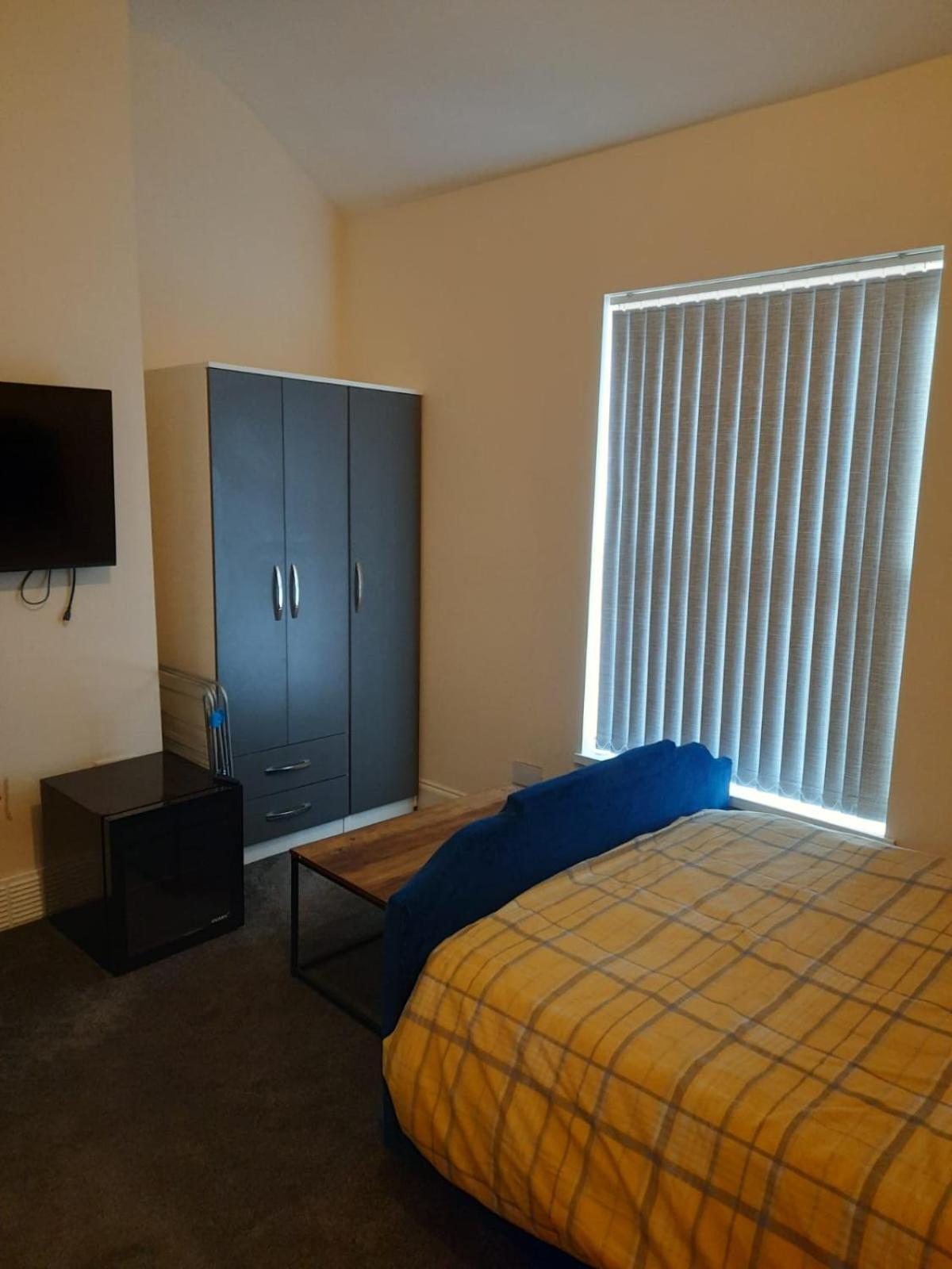 Lovely Bedroom With Shared Kitchen & Bathroom Free Parking Γουόλσολ Εξωτερικό φωτογραφία